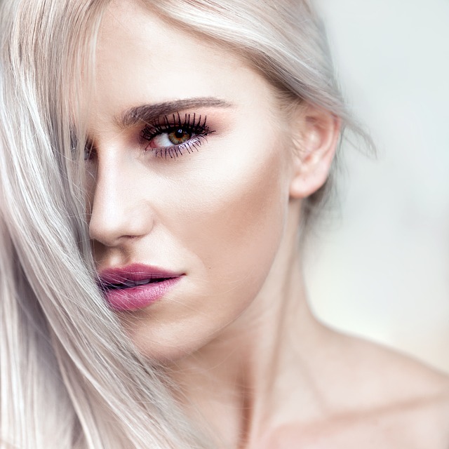 Al momento stai visualizzando Creme anti age: funzionano? Come scegliere quelle che funzionano davvero